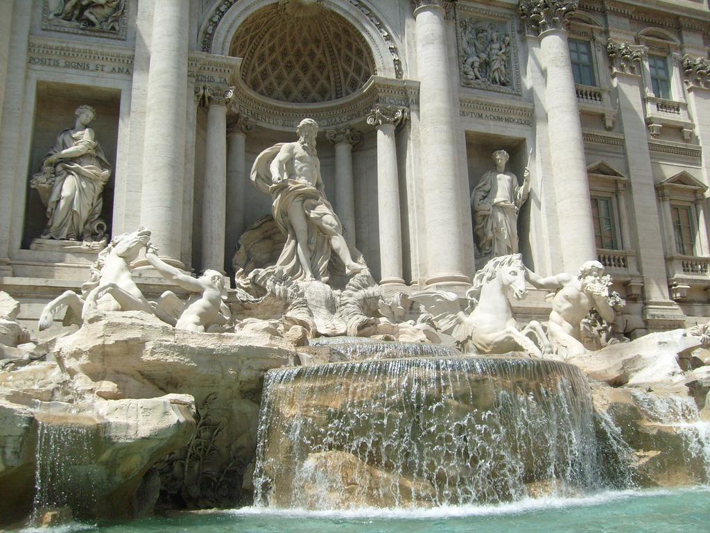 Viale Del Colosseo Rome Exterior photo