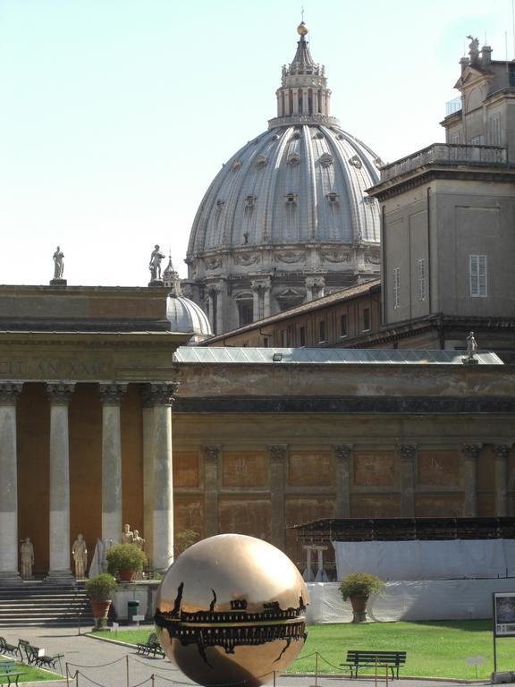 Viale Del Colosseo Rome Exterior photo